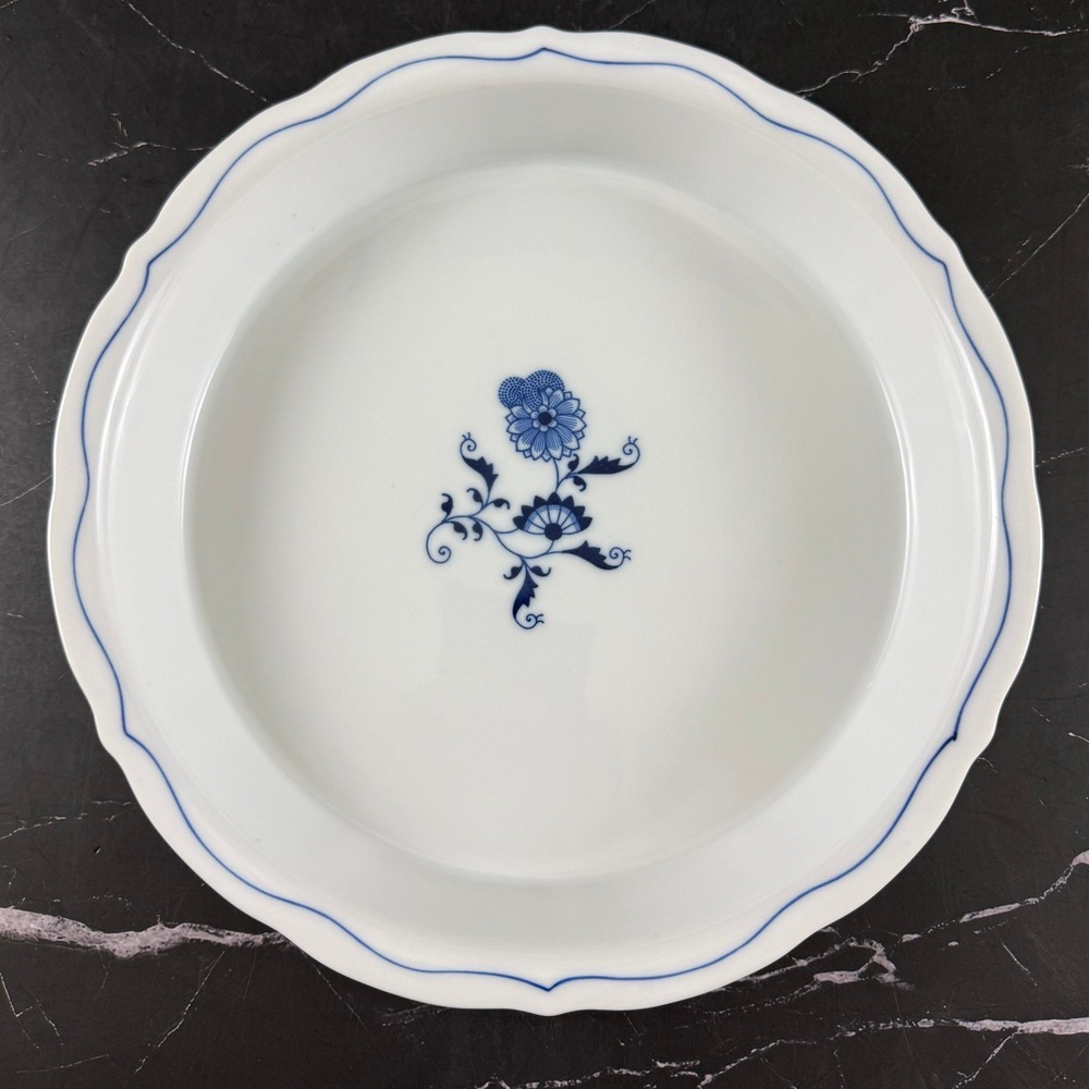 VTG Blue Danube Blue Onion Porcelain Pie Plate 9 1/4in Wide MINT!